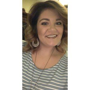 Meet your Posher, April